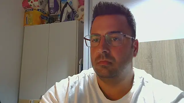 Snapshot of VanillaTime78-Jorge chatting on 03/22/26, 11:17 VanillaTime78-Jorge online show from 03/22/26, 11:17