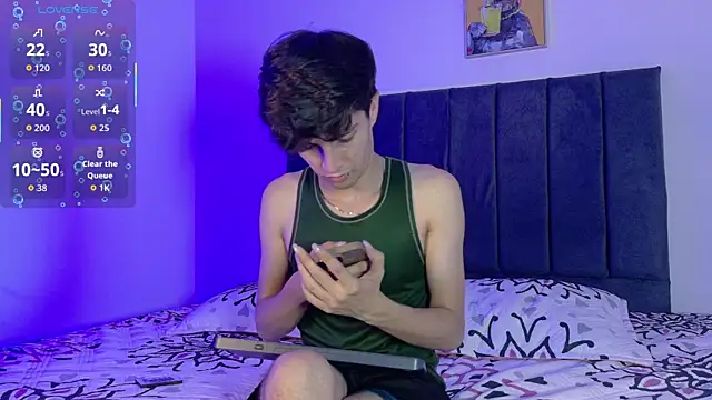 Snapshot of axxxel_twink chatting on 06/30/26, 03:17 axxxel twink online show from 06/30/26, 03:17