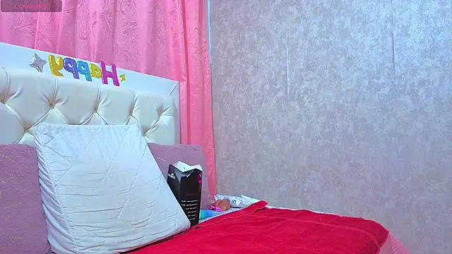 Snapshot of annya_thaylor chatting on 02/27/26, 02:01 annya thaylor online show from 02/27/26, 02:01