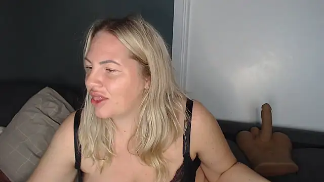 Amanda Norsk online show from 02/16/26, 08:40