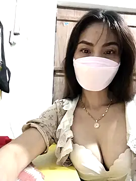 Baby-sexytits2026 online show from 05/12/26, 11:38