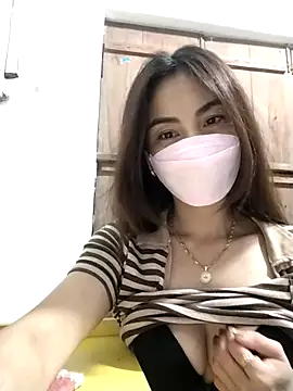 Baby-sexytits2026 online show from 04/14/26, 11:15