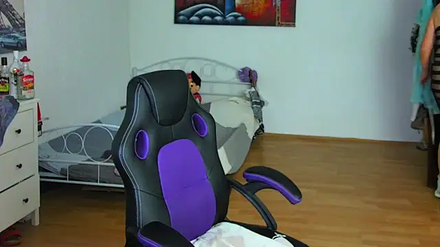 Sylly online show from 11/14/25, 11:47