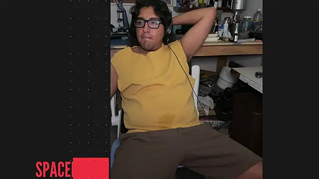 Snapshot of spacemanx_eddy chatting on 06/14/26, 09:16 spacemanx eddy online show from 06/14/26, 09:16