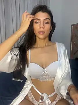 EvaMiranda online show from 05/01/26, 03:33