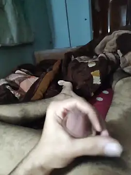 Snapshot of amirMohamed58 chatting on 04/15/26, 07:58 amirMohamed58 online show from 04/15/26, 07:58