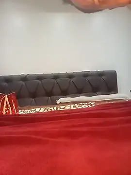 Snapshot of moannapozzy chatting on 02/10/26, 01:59 moannapozzy online show from 02/10/26, 01:59