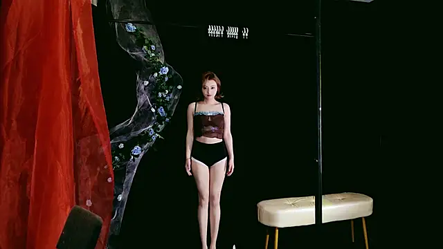 Lady-Mia777 online show from 03/25/26, 04:23