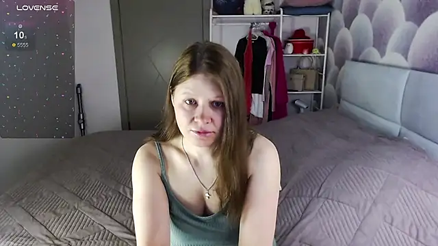 Snapshot of Aleksasamuii chatting on 02/23/26, 09:37 Aleksasamuii online show from 02/23/26, 09:37