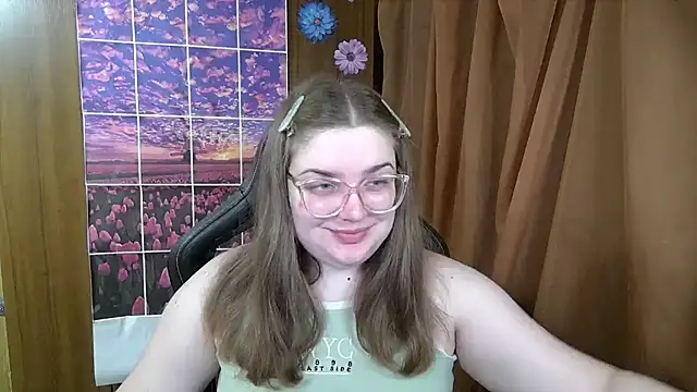 Teasing Dora online show from 05/01/26, 09:31