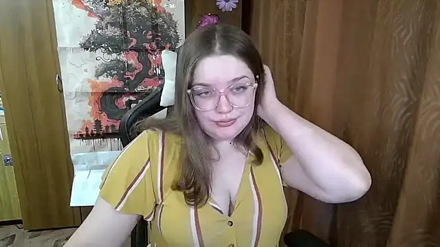 Teasing Dora online show from 04/14/26, 04:56