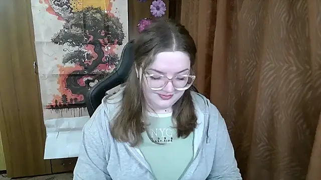 Teasing Dora online show from 04/07/26, 11:06