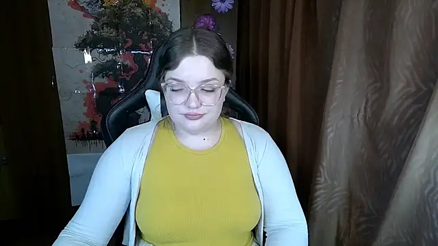 Teasing Dora online show from 03/05/26, 01:13