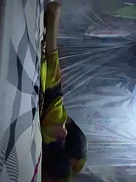 BabyElly22 online show from 04/21/26, 04:57