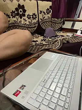 Snapshot of chubby_couple456 chatting on 06/15/26, 05:56 chubby couple456 online show from 06/15/26, 05:56