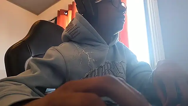 hormoneactivated online show from 02/08/26, 06:16