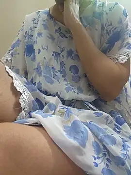 Snapshot of ISSLAA chatting on 02/17/26, 11:35 ISSLAA online show from 02/17/26, 11:35