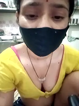 Snapshot of khushi_rawat chatting on 02/23/26, 06:08 khushi rawat online show from 02/23/26, 06:08