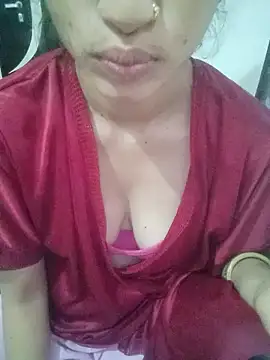 Snapshot of khushi_rawat chatting on 02/19/26, 02:41 khushi rawat online show from 02/19/26, 02:41