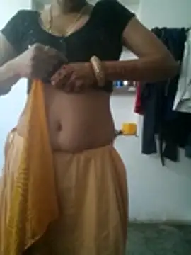 Snapshot of khushi_rawat chatting on 02/16/26, 06:12 khushi rawat online show from 02/16/26, 06:12