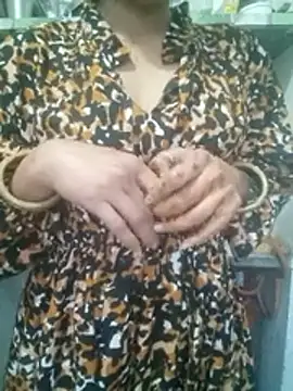 Snapshot of khushi_rawat chatting on 02/18/26, 01:58 khushi rawat online show from 02/18/26, 01:58