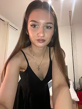 Snapshot of Green_eyes_lady chatting on 02/10/26, 03:22 Green eyes lady online show from 02/10/26, 03:22