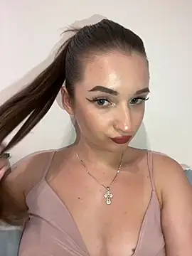 Green eyes lady online show from 07/17/26, 02:36