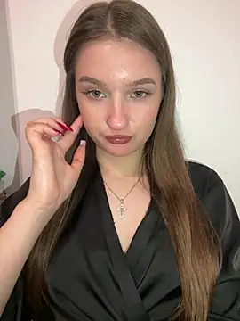 Green eyes lady online show from 05/07/26, 07:17