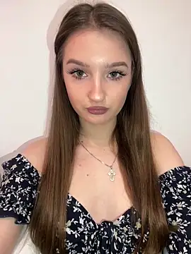 Green eyes lady online show from 05/20/26, 04:26