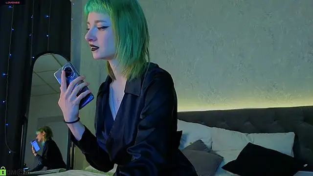 Scarle Whisper online show from 04/12/26, 01:09