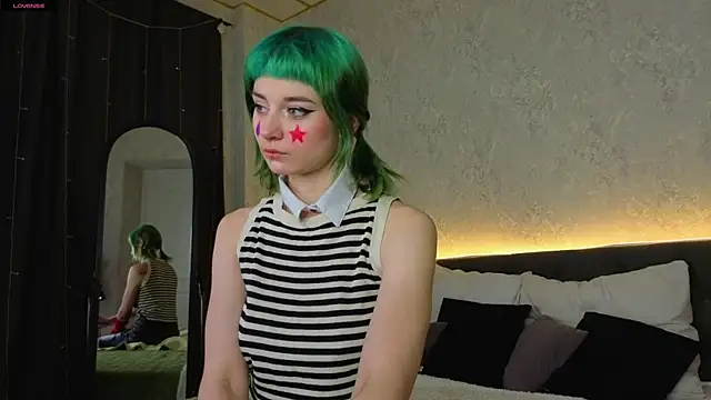 Scarle Whisper online show from 04/02/26, 01:02