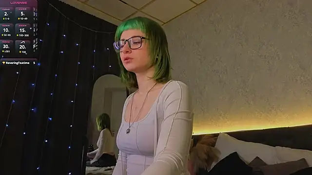 Scarle Whisper online show from 04/08/26, 01:07