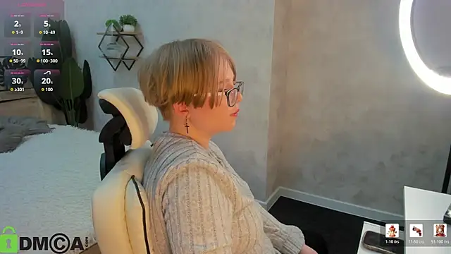 Snapshot of Lauraaa_Smith chatting on 02/25/26, 07:19 Lauraaa Smith online show from 02/25/26, 07:19