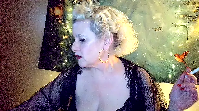 Blondie the librarian online show from 03/04/26, 04:20