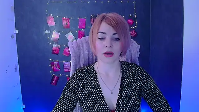 CuttieEmma online show from 04/02/26, 11:39
