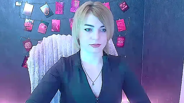 CuttieEmma online show from 03/24/26, 06:57