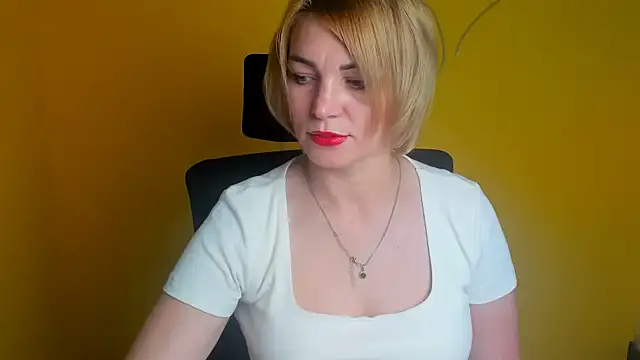 CuttieEmma online show from 07/03/26, 11:50