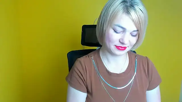 CuttieEmma online show from 07/16/26, 05:48