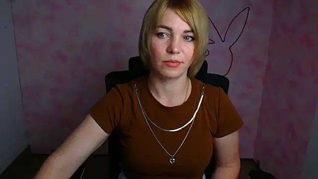 CuttieEmma online show from 07/02/26, 06:19