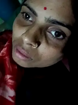 Snapshot of Priyakoli4568 chatting on 04/08/26, 03:57 Priyakoli4568 online show from 04/08/26, 03:57