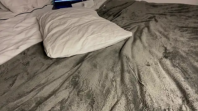 lil kittty online show from 03/18/26, 09:59