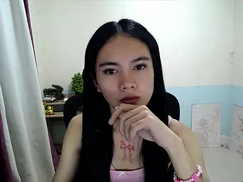 Snapshot of devine_goddess chatting on 06/24/26, 11:35 devine goddess online show from 06/24/26, 11:35