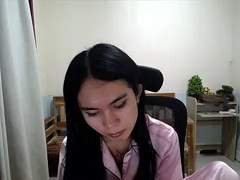Snapshot of devine_goddess chatting on 07/09/26, 10:04 devine goddess online show from 07/09/26, 10:04