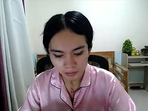 Snapshot of devine_goddess chatting on 07/11/26, 05:08 devine goddess online show from 07/11/26, 05:08