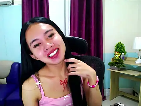 devine goddess online show from 05/04/26, 10:18