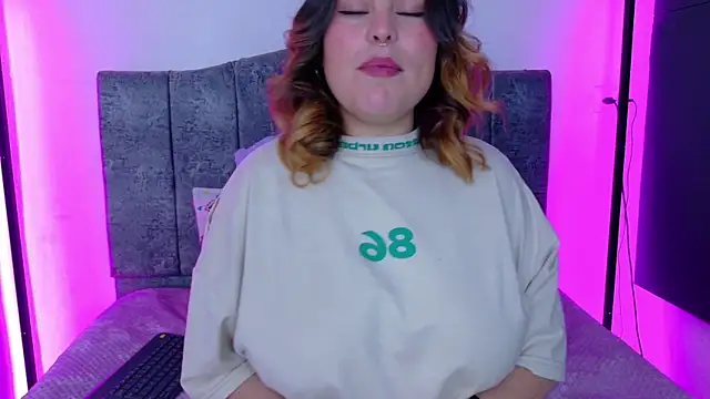 Kennya Rodriguez online show from 05/24/26, 02:11