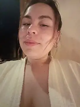 Kennya Rodriguez online show from 10/29/25, 02:21