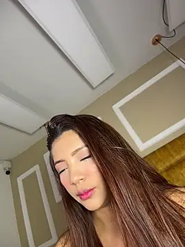 Pushaina  1 online show from 05/27/26, 03:58