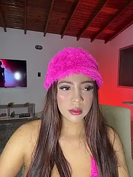 Snapshot of Pushaina__1 chatting on 02/28/26, 05:18 Pushaina 1 online show from 02/28/26, 05:18