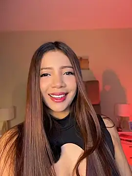 Snapshot of Pushaina__1 chatting on 07/15/26, 04:30 Pushaina 1 online show from 07/15/26, 04:30